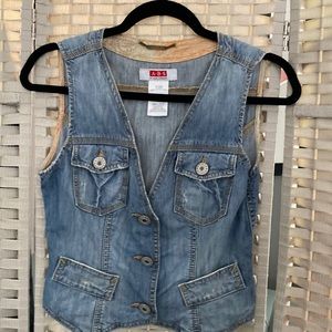 ABS Vest by Alan Schwartz and a small petite has not been worn very much